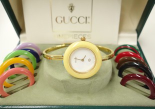 GUCCI着せ替えベゼル レディース腕時計